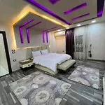 شقة فندقية فاخرة فوق المصريه للسيارات