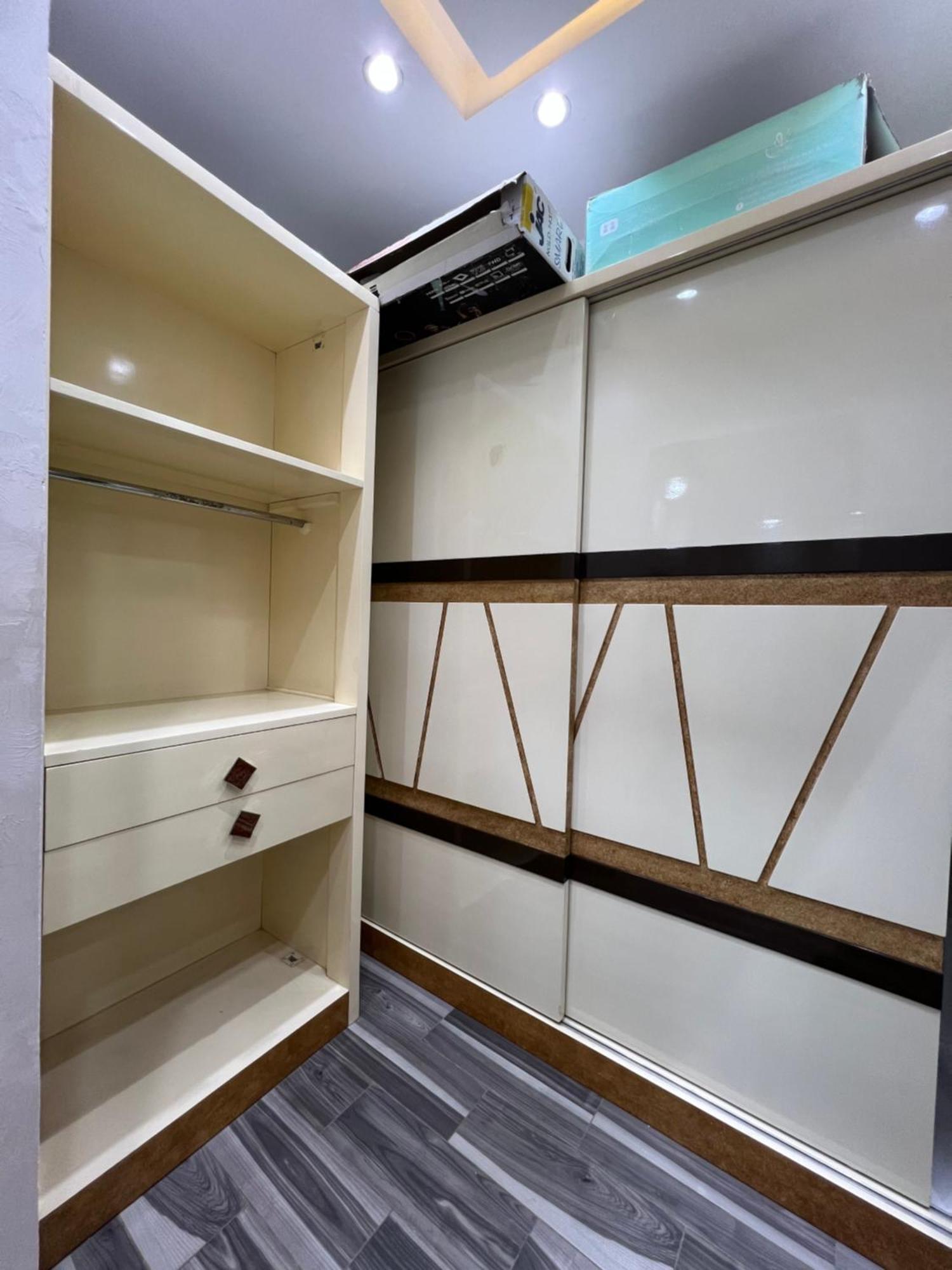 Apartment فاخرة فوق المصريه للسيارات