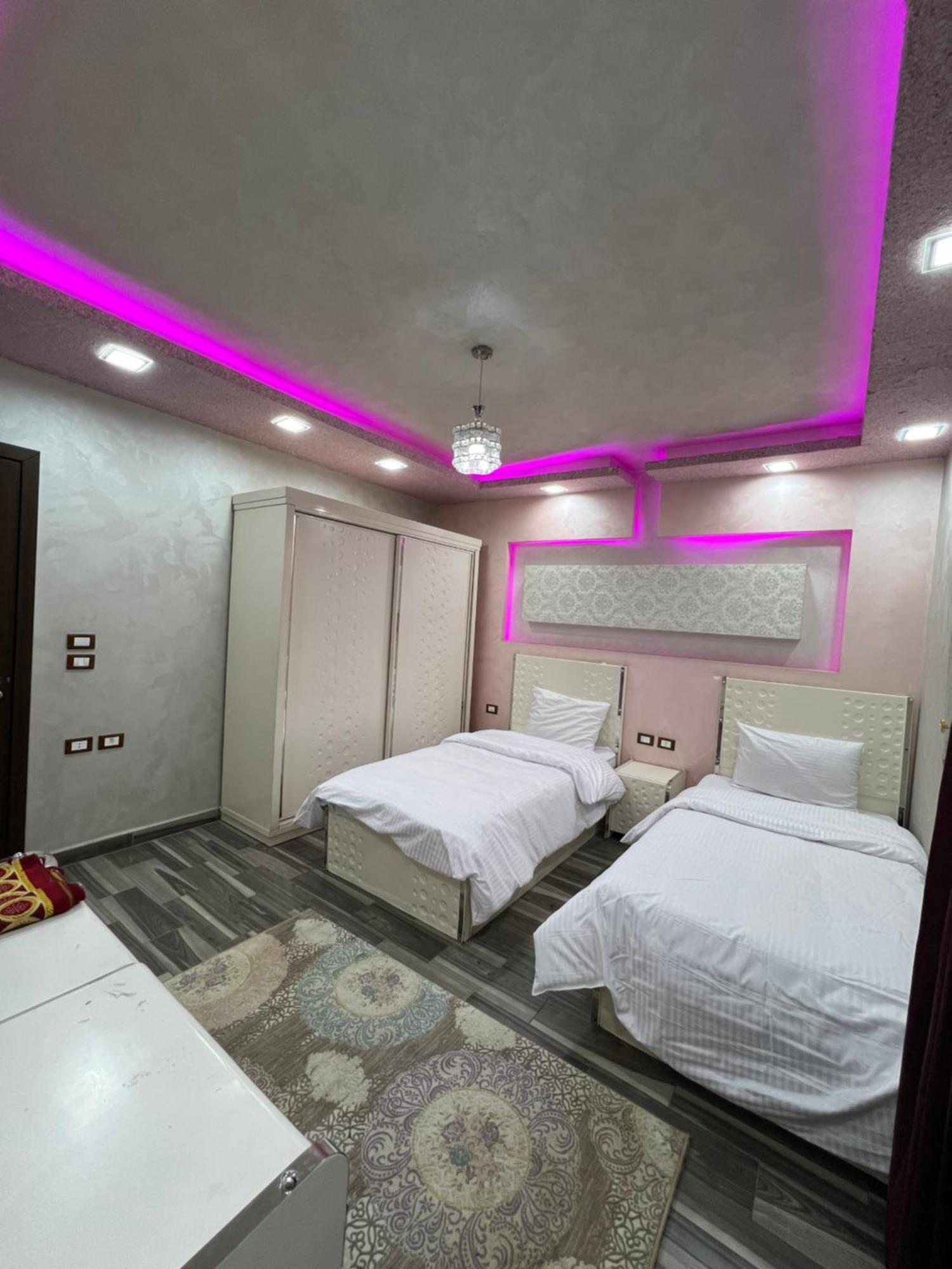فاخرة فوق المصريه للسيارات Cairo